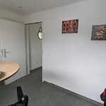 Rheinische Gemuetlichkeit, Sali Homes Zentrales Heim In شقة كليفي