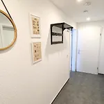 Rheinische Gemuetlichkeit, Sali Homes Zentrales Heim In *