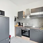 Rheinische Gemuetlichkeit, Sali Homes Zentrales Heim In * كليفي