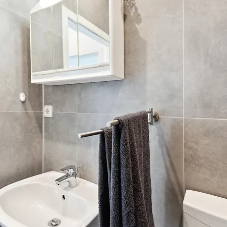 Rheinische Gemütlichkeit, Sali Homes Zentrales Heim In Apartamento